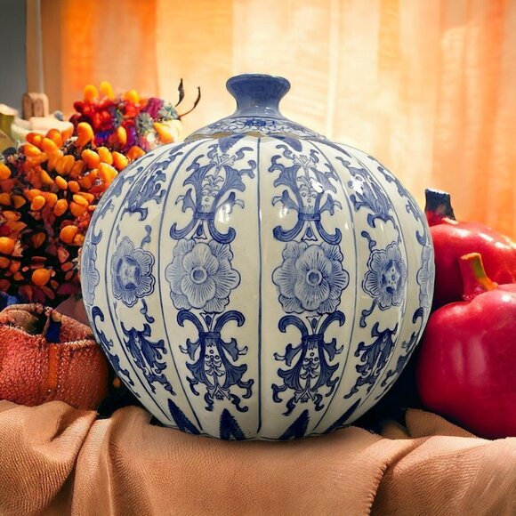 Unbranded Other - 1990s vintage Chinese Large blue and white ginger jar, decorative Size 14"